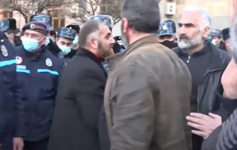 Նեղվել էին, որ Արսեն Թորոսյանին շաքարաքլոր ենք ուղարկել. անհետ կորածի հարազատ
