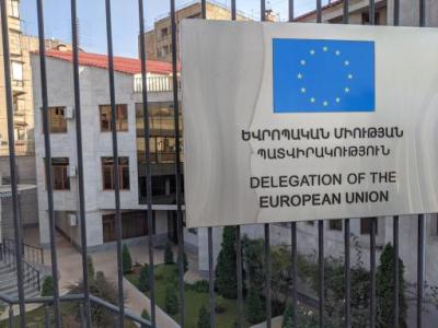 «Քաղաքական հետապնդում է, մեզ լռեցնելու քայլ». եթերազրկված Հ2-ի անձնակազմը նամակ հանձնեց ԵՄ գրասենյակ