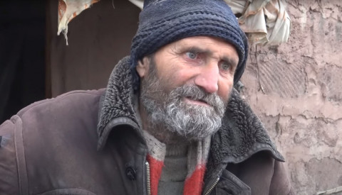 Ցորենը խաշում, ուտում եմ. 61-ամյա Արմենակ Հայրապետյանը հոր մահվանից հետո մնացել է անօգնական
