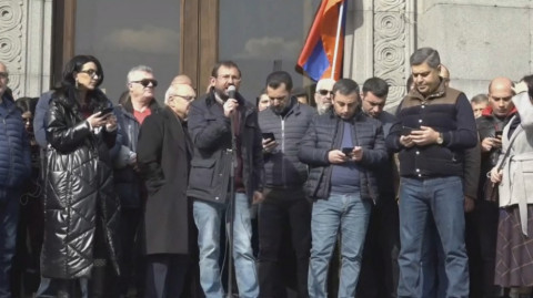 Նախագահականում հողատուից ուղարկված ոչ մի փաստաթուղթ այլեւս չպետք է վավերացվի. Գեղամ Մանուկյան