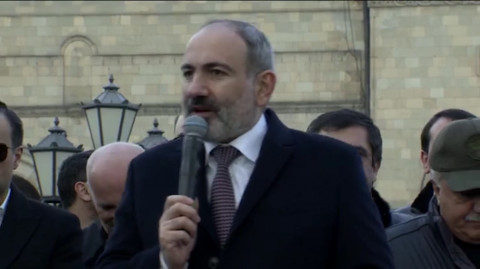 Քաղաքական հայտարարությունների չափերն անցնեք, կձերբակալենք. Փաշինյան