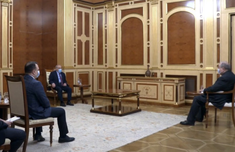 Արմեն Սարգսյանը հանդիպել է Վազգեն Մանուկյանի հետ