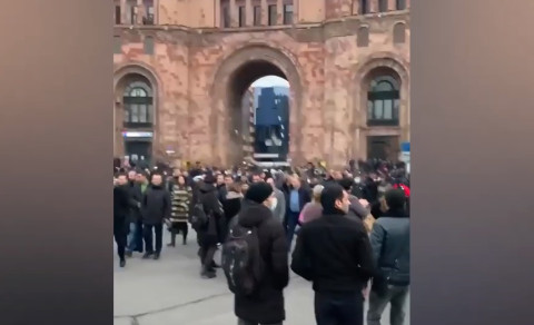 Նախարարներն աշխատակիցների խմբերի հետ են եկել Փաշինյանի հանրահավաքին