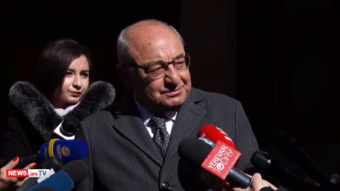 Քաղաքական հետապնդում է, լուրջ գործ չէ. Վազգեն Մանուկյանին մեղադրանք առաջադրվեց