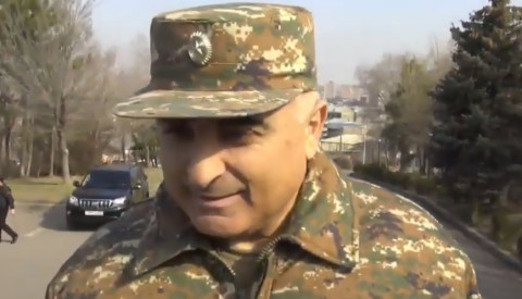 Բոլոր զինվորականները բանակի կողքին են. Անդրանիկ Մակարյան