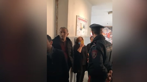 «ՔՊ–ականներն Աբովյանի թիվ 1 դպրոցի բակում են»․ ուսուցիչներն ահազանգում են