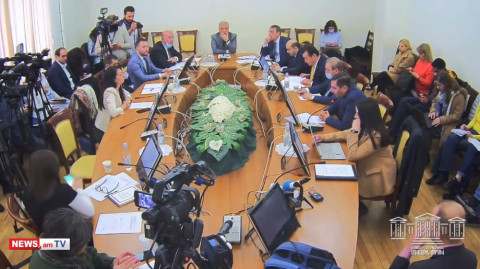 Ռազմական դրությունը չի համապատասխանում ստեղծված իրավիճակին. Արման Աբովյան