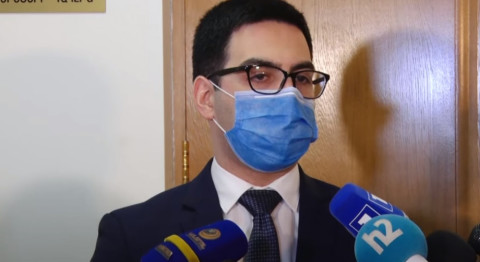 Օնիկ Գասպարյանը չի կարող վերականգնվել ԳՇ պետի պաշտոնում. Ռուստամ Բադասյան