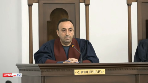 ՍԴ–ն պետք է մնա իր բարձր դիրքում. Հրայր Թովմասյանը միջնորդեց Քոչարյանի դիմումը բանավոր քննել