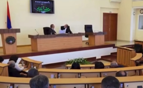 Ռուսերենը պաշտոնապես դարձավ Արցախի երկրորդ պետական լեզուն