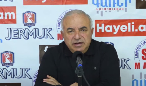 Նիկոլ, ասում ես՝ գելխեղդ եմ, արա գիտեինք, որ շուն եք, բայց որ պառոդից եք՝ չգիտեինք. Ախոյան