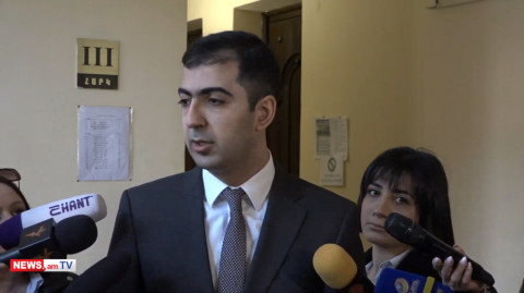 Որոշումից հետո մի քանի օր Օնիկ Գասպարյանն աշխատանքի գնացել է. փաստաբան
