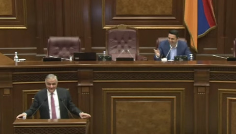 Ուրախ տրամադրություն Հովհաննես Իգիթյանի եւ Մհեր Գրիգորյանի հարց ու պատասխանի ժամանակ