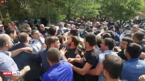 Հրմշտոց Սյունիքի մարզում՝ Փաշինյանի այցի ժամանակ