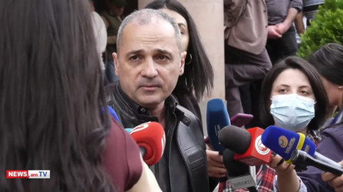 Մեղրիի քաղաքապետին ձերբակալում են. Վահե Հակոբյանը հայտարարեց հանրահավաքի մասին