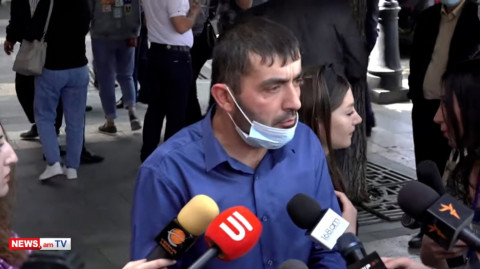 Մեր գյուղում տեքստիլ չկա, ո՞ւր գնամ աշխատեմ, երեխեքիս ո՞վ ա պահելու. ակցիայի մասնակից