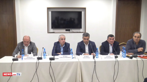 Սխալ է, որ զինված զինվորականներն են իրար հետ սահմանի գիծ լուծում. գեներալ–մայոր
