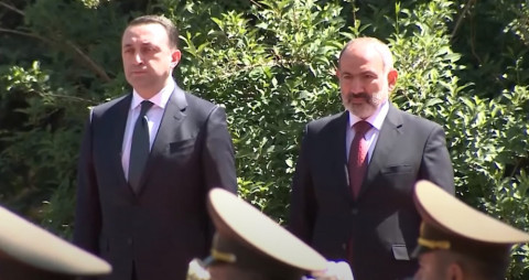 Փաշինյանը Բաղրամյան 26–ում դիմավորում է պաշտոնական այցով Հայաստան ժամանած Վրաստանի վարչապետին