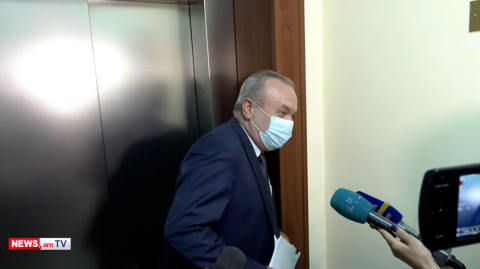 Դուք խուճապ եք տարածում. նախարարը՝ լրագրողին