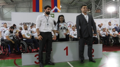 44-օրյա պատերազմում հաշմված մարզիկներ մասնակցեցին ուժային եռամարտի Հայաստանի առաջնությանը