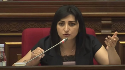 Հ1–ը բացառապես սպասարկում է օրվա իշխանության շահը. Թագուհի Թովմասյանը՝ ՀՌՀ նախագահին