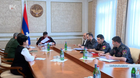 Արայիկ Հարությունյանը խորհրդակցություն է անցկացրել