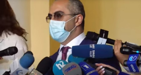 «Դուք լրագրող չեք». ՊԵԿ նախագահը կիսատ թողեց ճեպազրույցն ու հեռացավ