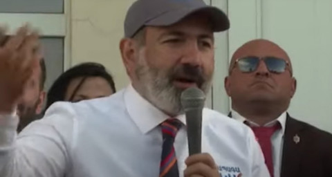 Պարոն Տեր-Պետրոսյան, ոչինչ, ես պատրաստ եմ ինքնասպանության, եկեք խոսենք, տեսնենք՝ ով ով է. Փաշինյան