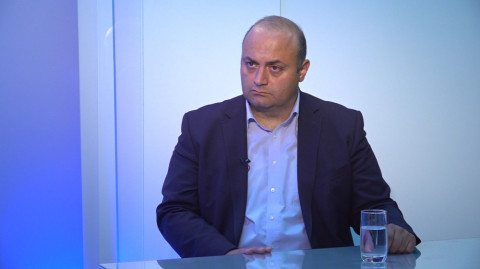 TALK TIME. Երբ Փաշինյանն անփորձության տակ անընդհատ սխալներ է անում, դա ծրագիր է. Ռ. Հարությունյան