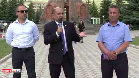 «Թշնամին մտել է Հայաստան, իսկ մարդիկ խոսում են քյաբաբից ու իրար ոտնատակ տալուց». Մարուքյան