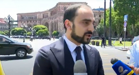 Ավինյանը՝ ԱԳ փոխնախարարների ազատման դիմումների եւ Արա Այվազյանի մեղադրանքի մասին
