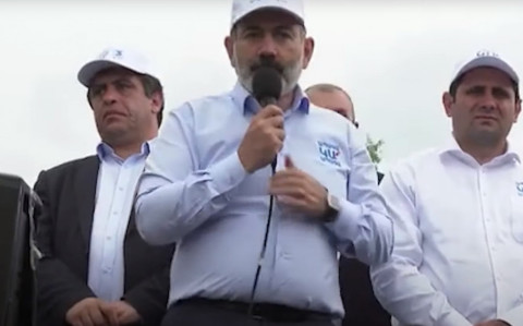 Բարեկամ, դու քեզ կողքից տեսե՞լ ես, որ մեզ էլ «ուռոդ» ես ասում. Փաշինյանը՝ գեներալին