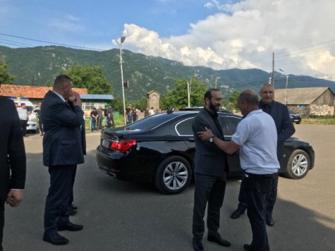 Օձունում ՔՊ-ի քարոզարշավին մասնակցում է նաեւ ԱԺ նախագահ Արարատ Միրզոյանը