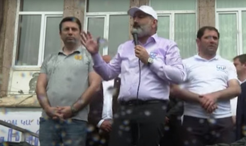 Իմ ու Օնիկ Գասպարյանի հարաբերությունների մասին ընտանեկան խոսակցություն կունենամ. Փաշինյան