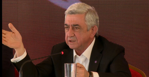 «Ալիեւը մատի վրա ֆռցրեց էս տհասին». Սերժ Սարգսյան