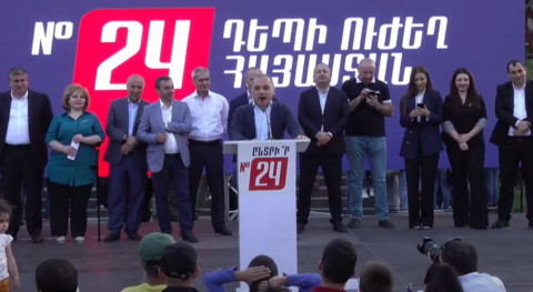 Նիկոլ, քո գոյությունը վիրավորում է մեր ամբողջ ազգի բանականությունը. Վահե Հակոբյան