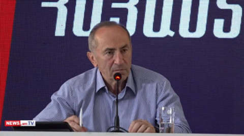 Գիշերը SMS էր գրում ու հանձնարարում՝ ֆեյսբուքյան գրառման համար գնացեք ականջը քաշեք. Քոչարյանը՝ Փաշինյանի մասին