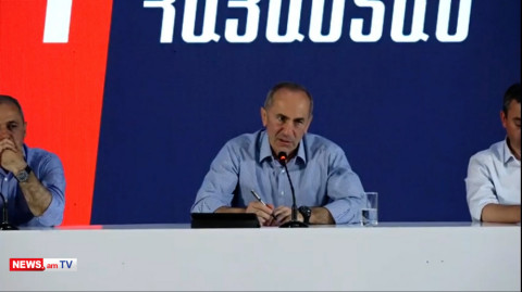 Բա պատերազմում պարտվելու էինք, երբ դասալիքը գնում է զորամաս, հրամանատարն էլ զեկուցում է. Քոչարյան