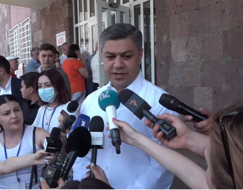 Իշխանությունը հոգեվարքի մեջ է, հասկանում են՝ վերարտադրվելու հնարավորություն չունեն. Վանեցյան