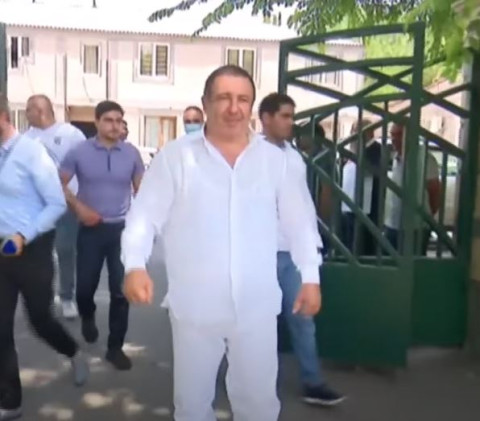 Բացառում եմ. Ծառուկյանը՝ Փաշինյանի հետ կոալիցիա կազմելու մասին