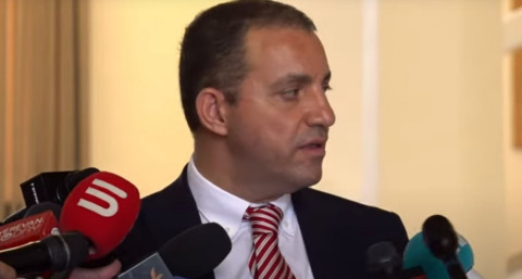 Ինչո՞ւ երաշտային տարի չի հայտարարվում. Վահան Քերոբյանը միայն «խիստ անհանգստացա՞ծ» է