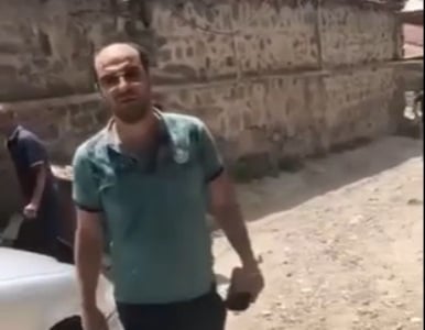 Ովքե՞ր են ցուցմունք տվել Քարահունջի վարչական ղեկավարի դեմ. Վազգեն Սաղաթելյանը տեսանյութ է հրապարակել