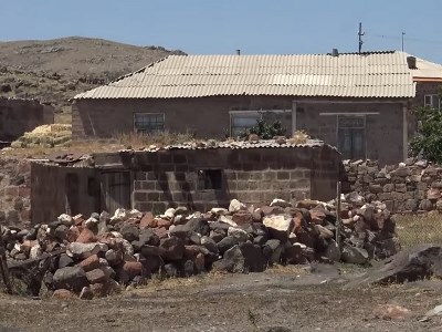 4 եզդիաբնակ գյուղերի համայնքապետերին ստիպել են հրաժարական տալ