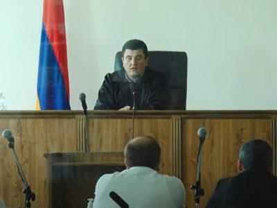 Դատարանը քննում է Վազգեն Մանուկյանի վերաբերյալ քրեական գործը