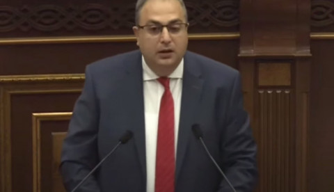 «Ազգային ժողովի ամբիոնն ինչ–որ առումով սրբազան տեղ է». ՔՊ–ական պատգամավոր