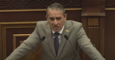 Ես ընդունելի չեմ համարում որեւէ տարածքի հանձնում Ադրբեջանին. Արմեն Խաչատրյան