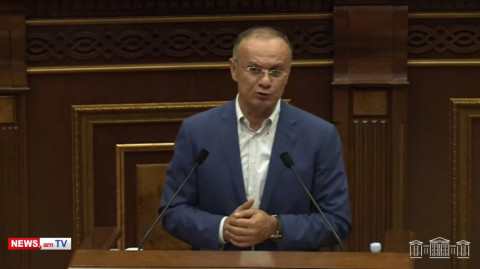 Դուք եք Գլխավոր շտաբի պետի պաշտոնը քաղաքականացրել. Սեյրան Օհանյանը՝ իշխանություններին
