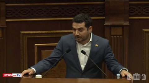 Շատ ավելի լավ կլիներ՝ շարունակեիք զբաղվել բռնցքամարտով. Հրաչյա Հակոբյանը՝ Վահե Հակոբյանին