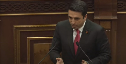 Հա ես կոռումպացված եմ, 120 հազար դրամ պարգեւավճար եմ ստացել. Ալեն Սիմոնյանը հեգնեց