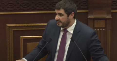 Մարդիկ սովորաբար լինում են կիրթ. Արման Եղոյանը՝ Ալիեւի մասին Փաշինյանի խոսքերի մասին